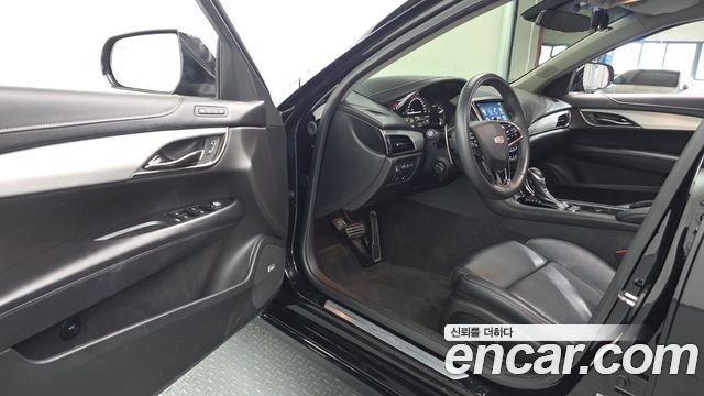 Cadillac ATS 2017 — photo 12