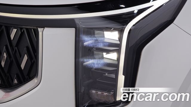 Kia Canival 2025 — photo 8
