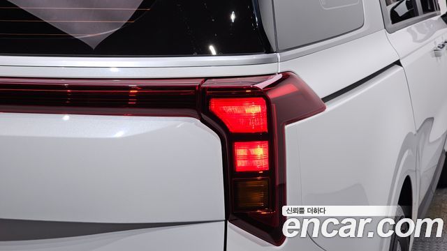 Kia Canival 2025 — photo 9