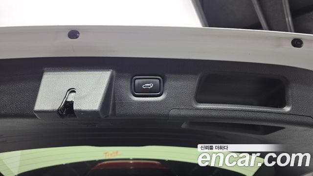 Hyundai Santafe 2022 — photo 24