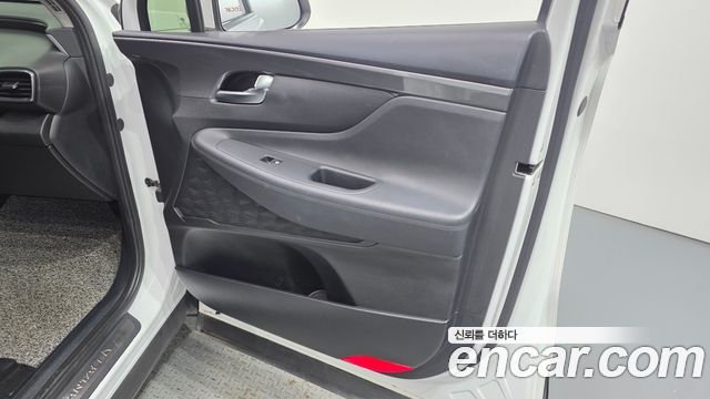 Hyundai Santafe 2022 — photo 14