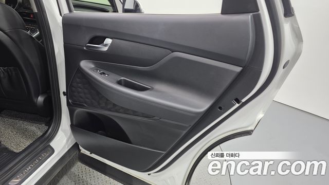 Hyundai Santafe 2022 — photo 15