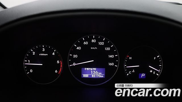 Hyundai Starex 2019 — photo 18