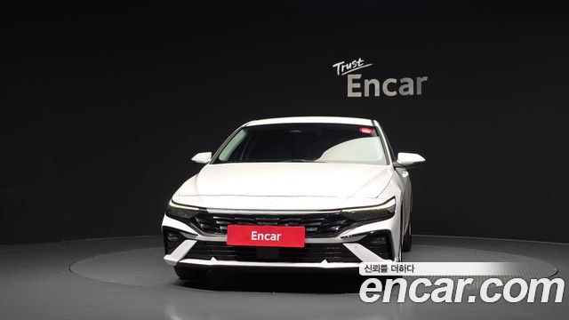 Hyundai AVANTE 2024 — photo 3