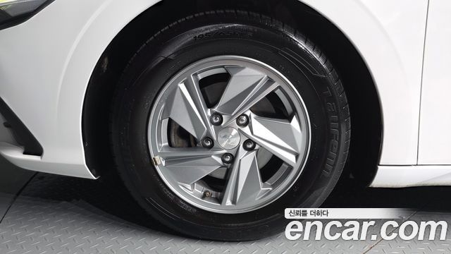 Hyundai AVANTE 2024 — photo 5