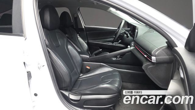 Hyundai AVANTE 2024 — photo 17