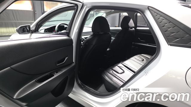 Hyundai AVANTE 2024 — photo 16
