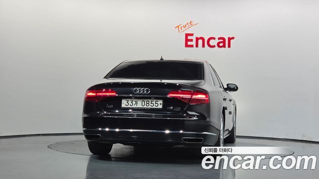 Audi A8 2015 — photo 4