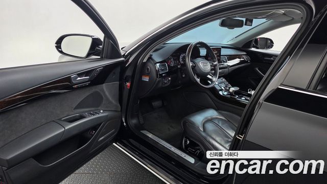Audi A8 2015 — photo 10