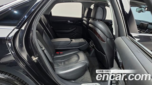 Audi A8 2015 — photo 12