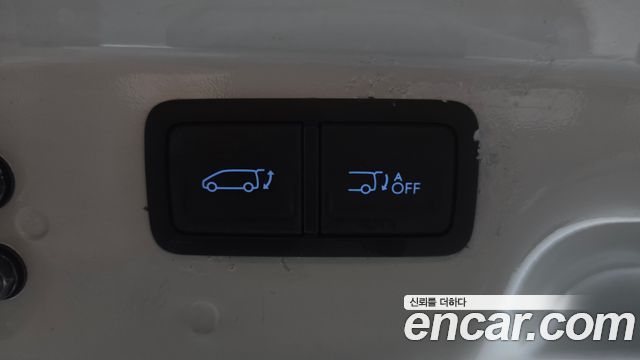 Hyundai Staria 2023 — photo 17