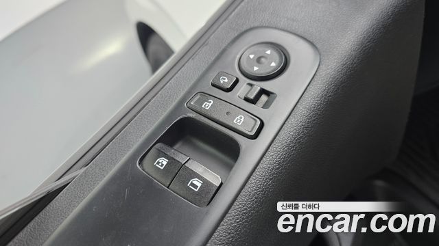 Hyundai Staria 2023 — photo 18