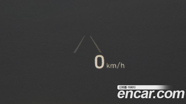 Genesis G80 2017 — photo 21