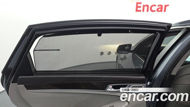 Genesis G80 2017 — photo 25