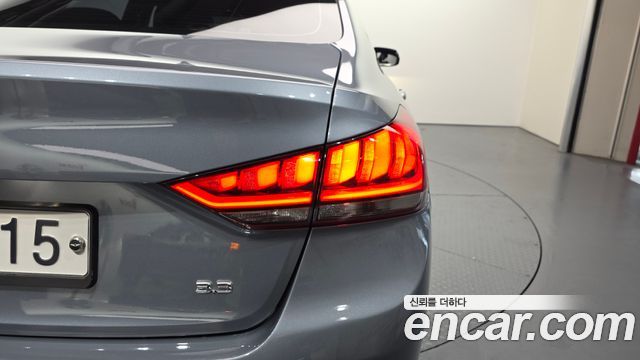 Genesis G80 2017 — photo 9