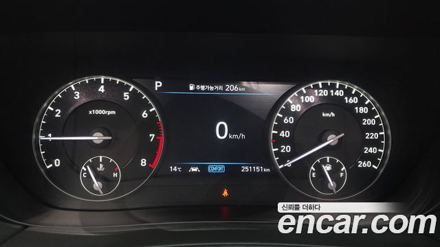 Genesis G90 2019 — photo 11