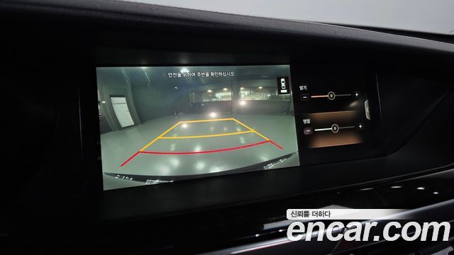 Genesis G90 2019 — photo 21