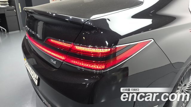 Genesis G90 2019 — photo 9
