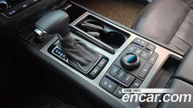 Hyundai Genesis 2016 — photo 12