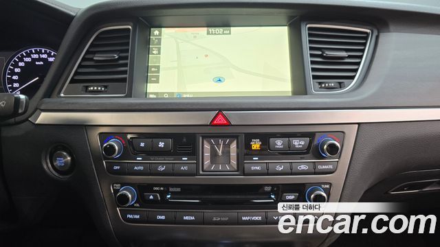 Hyundai Genesis 2016 — photo 18