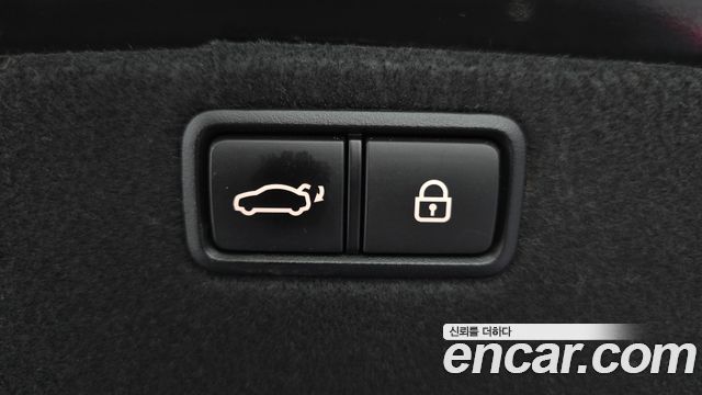 Hyundai Genesis 2016 — photo 21