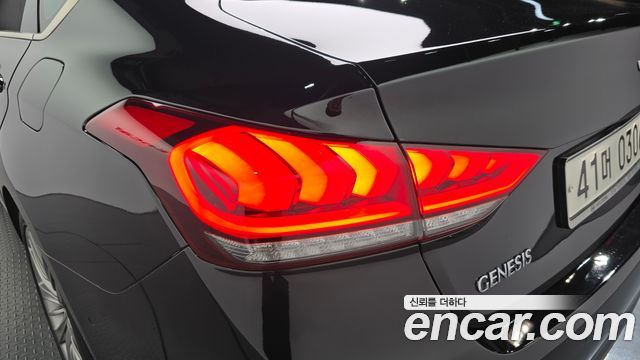 Hyundai Genesis 2016 — photo 9