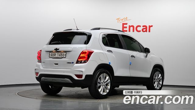 Chevrolet Korea Trax 2018 — photo 2