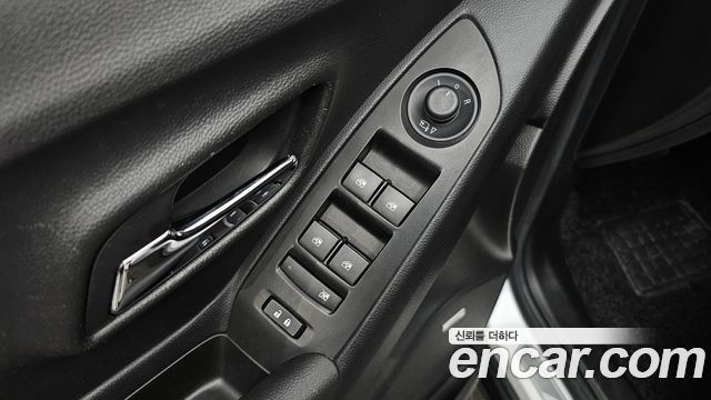 Chevrolet Korea Trax 2018 — photo 25