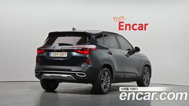 Kia Seltos 2023 — photo 2