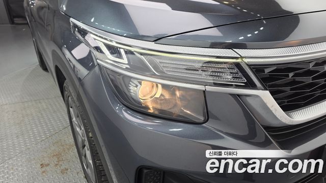 Kia Seltos 2023 — photo 8