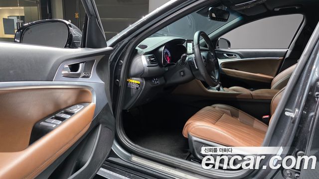 Genesis G70 2020 — photo 13