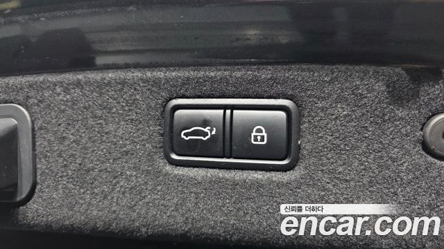 Genesis G70 2020 — photo 24