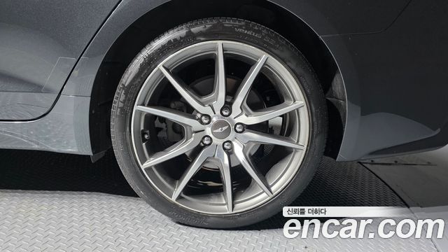 Genesis G70 2020 — photo 7