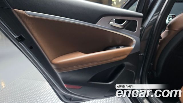 Genesis G70 2020 — photo 15