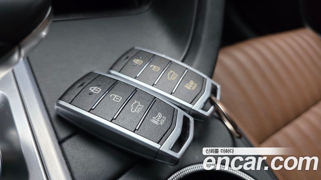 Genesis G70 2020 — photo 32