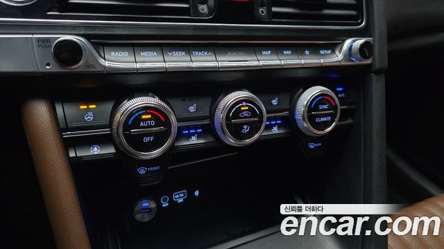 Genesis G70 2020 — photo 33