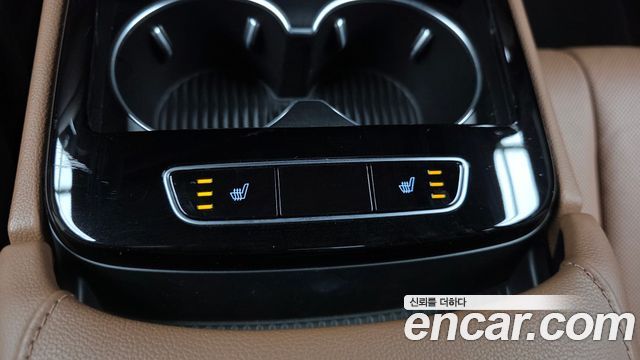 Genesis G80 2022 — photo 19