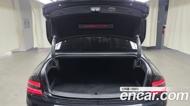 Genesis G80 2022 — photo 20