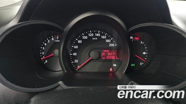 Kia morning 2012 — photo 11