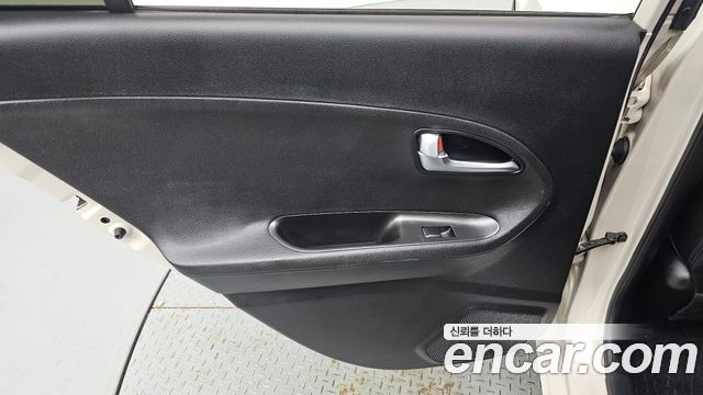 Kia morning 2012 — photo 15