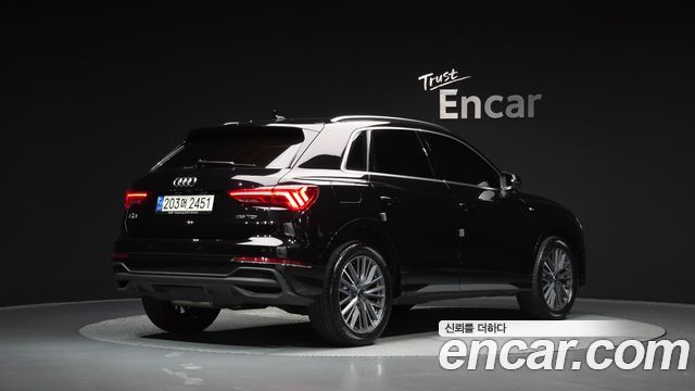 Audi Q3 2023 — photo 2