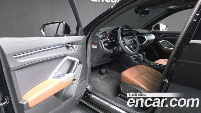Audi Q3 2023 — photo 10