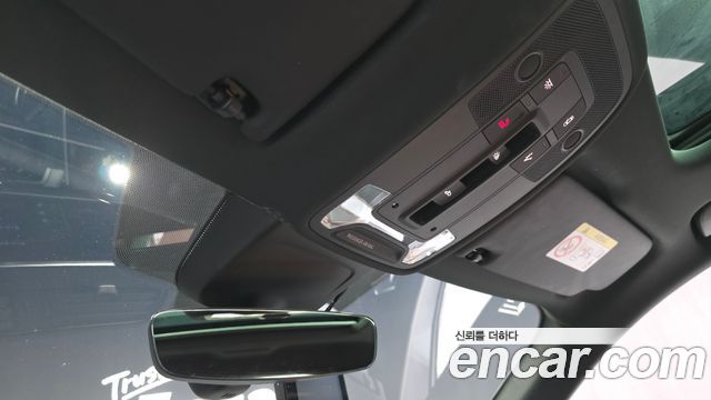 Audi Q3 2023 — photo 18