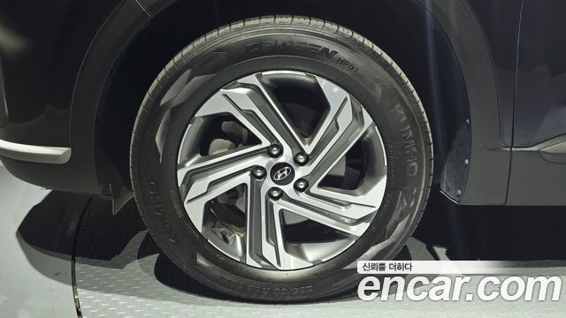 Hyundai Santafe 2023 — photo 5