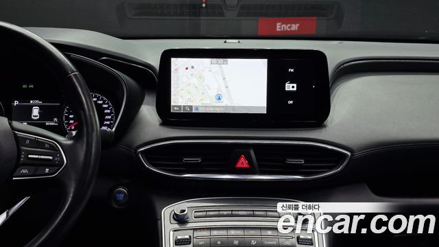 Hyundai Santafe 2023 — photo 14