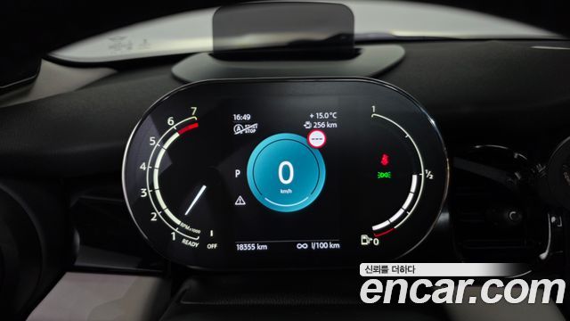 Mini Cooper 2023 — photo 11