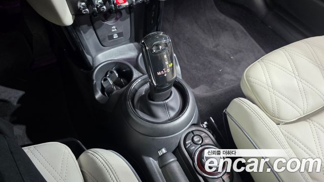 Mini Cooper 2023 — photo 12