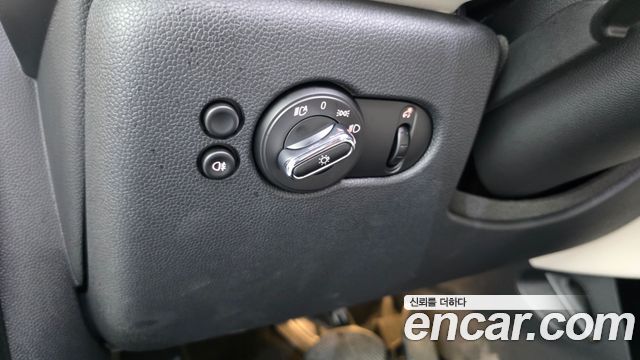 Mini Cooper 2023 — photo 25