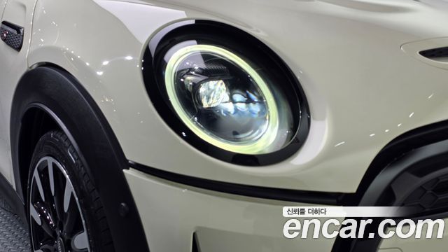 Mini Cooper 2023 — photo 8