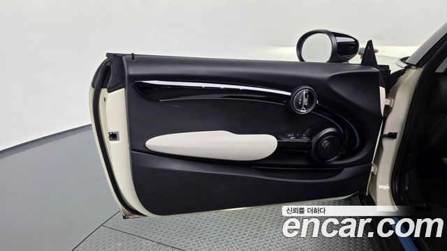 Mini Cooper 2023 — photo 14